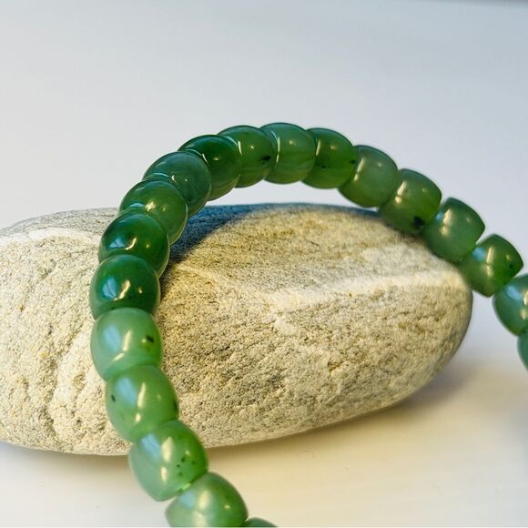 Natural Green Jade 7mm Beaded Stretch Bracelet | Minimalist Stone Jewelry new - Picture 4 of 5
